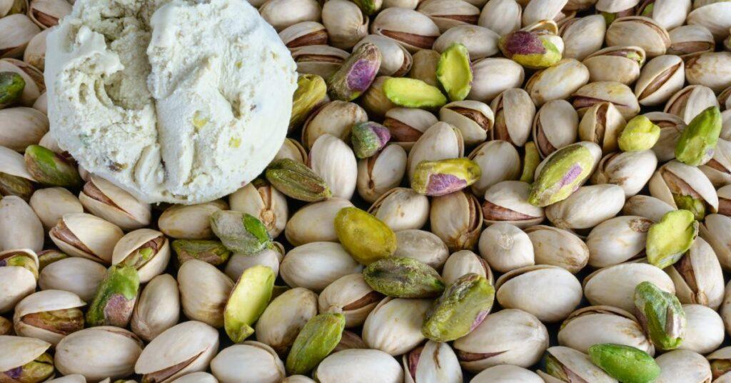 What Does Pistachio Taste Like?